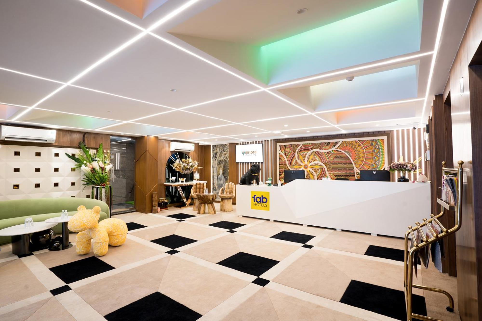 Oriva Vinflora Residency - Nr Lv Prasad Hospital, Banjara Hills Hotel Haiderabad Buitenkant foto