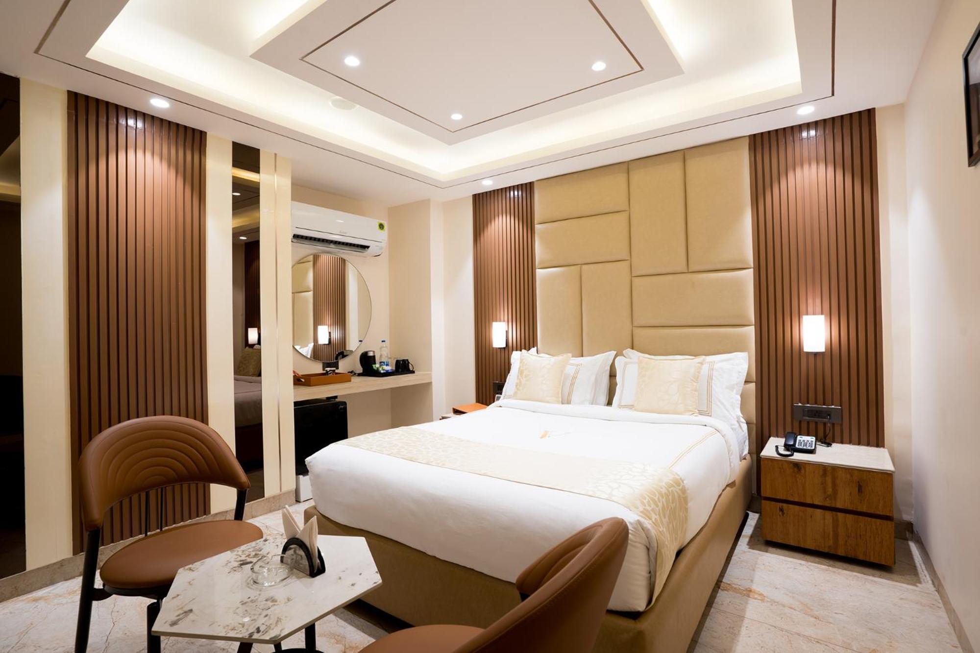 Oriva Vinflora Residency - Nr Lv Prasad Hospital, Banjara Hills Hotel Haiderabad Buitenkant foto