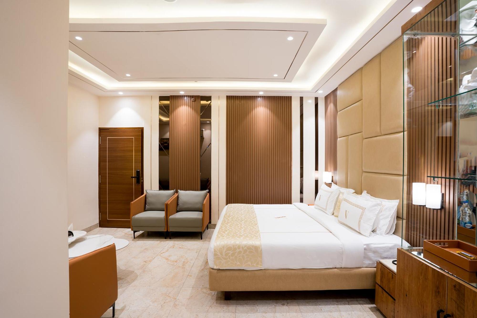 Oriva Vinflora Residency - Nr Lv Prasad Hospital, Banjara Hills Hotel Haiderabad Buitenkant foto