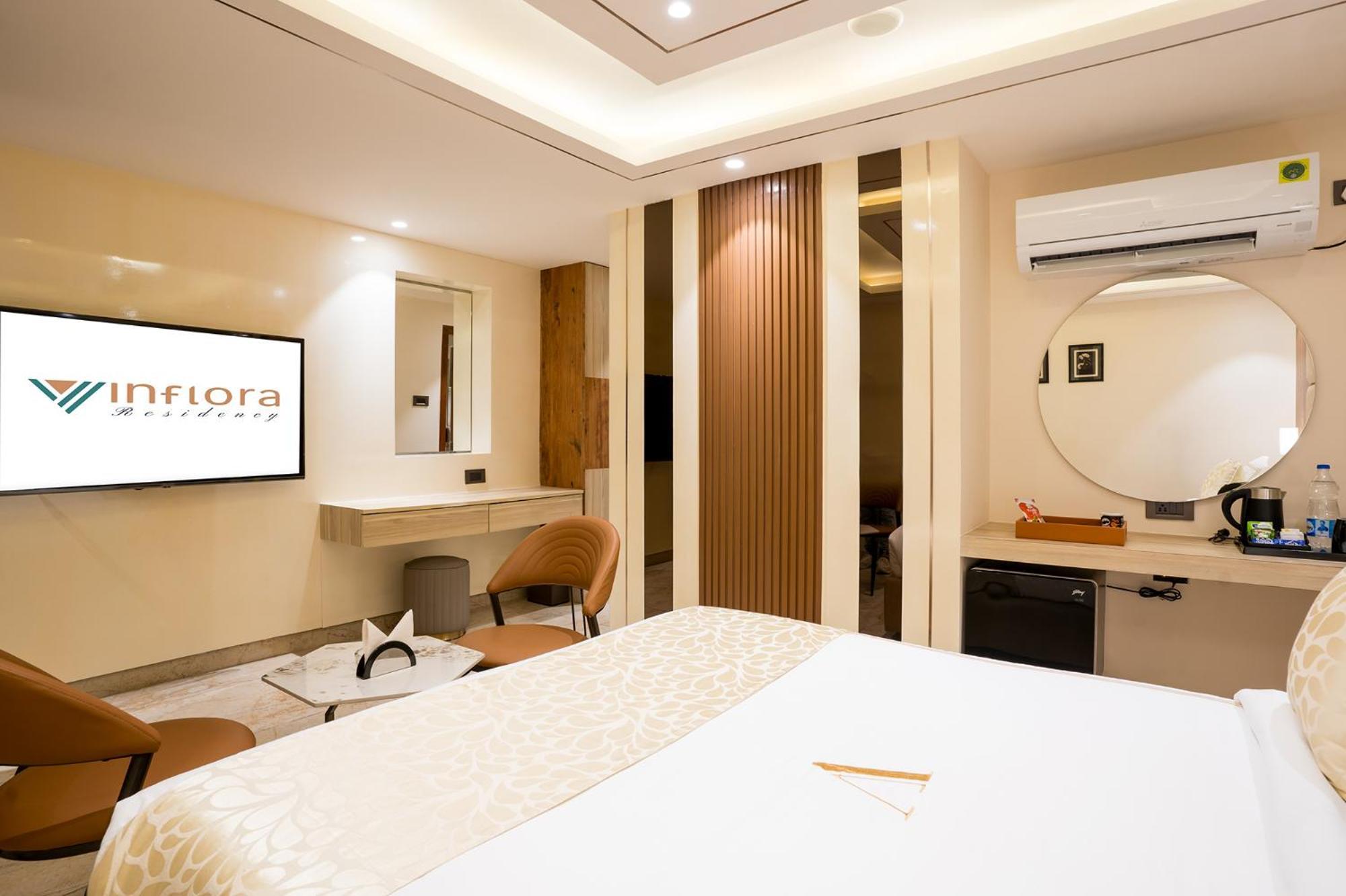 Oriva Vinflora Residency - Nr Lv Prasad Hospital, Banjara Hills Hotel Haiderabad Buitenkant foto