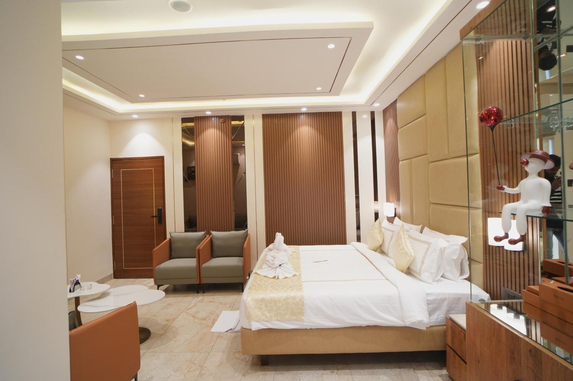 Oriva Vinflora Residency - Nr Lv Prasad Hospital, Banjara Hills Hotel Haiderabad Buitenkant foto