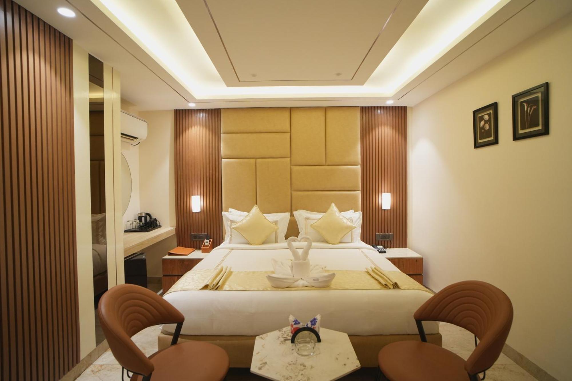 Oriva Vinflora Residency - Nr Lv Prasad Hospital, Banjara Hills Hotel Haiderabad Buitenkant foto