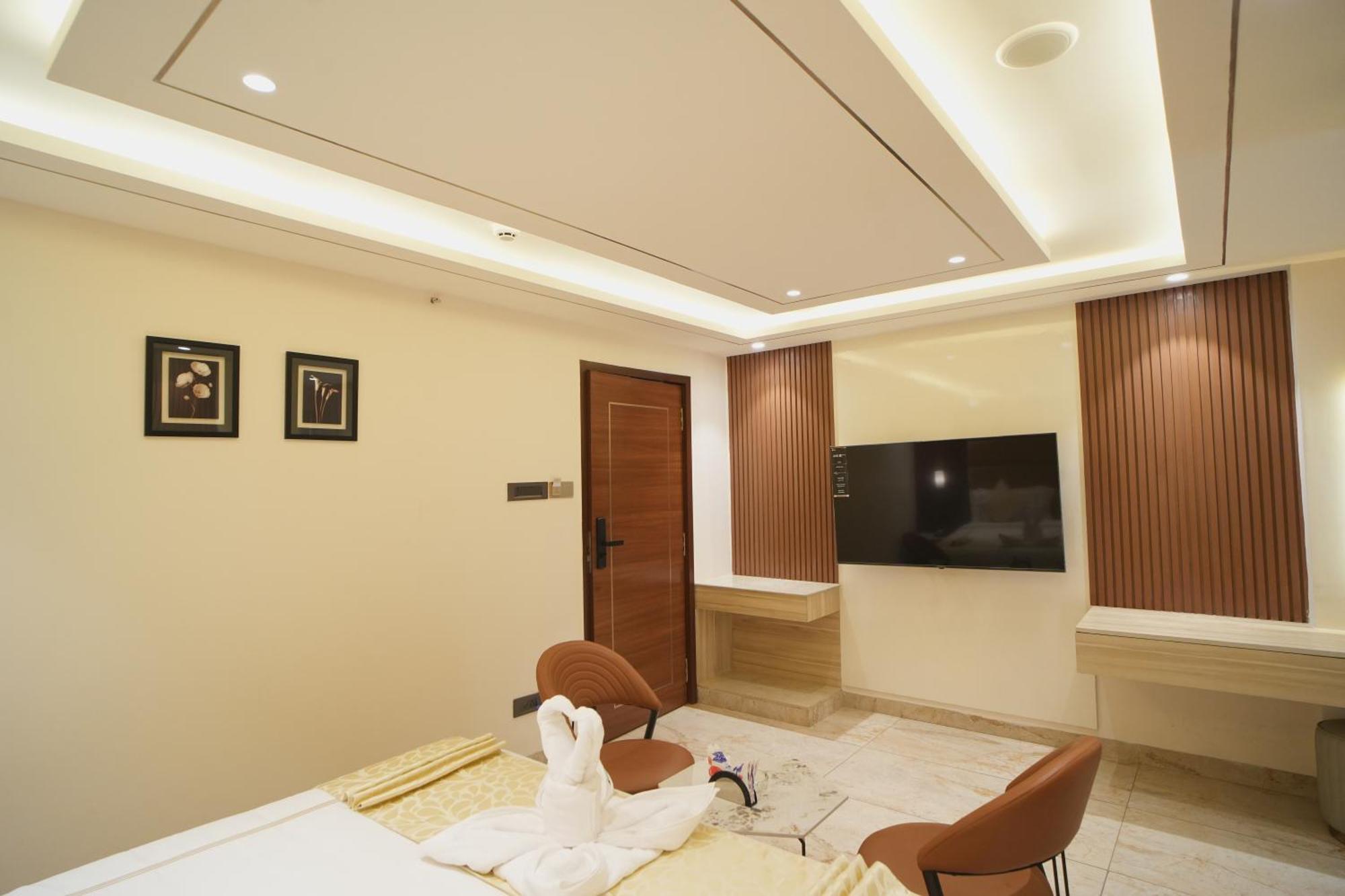 Oriva Vinflora Residency - Nr Lv Prasad Hospital, Banjara Hills Hotel Haiderabad Buitenkant foto