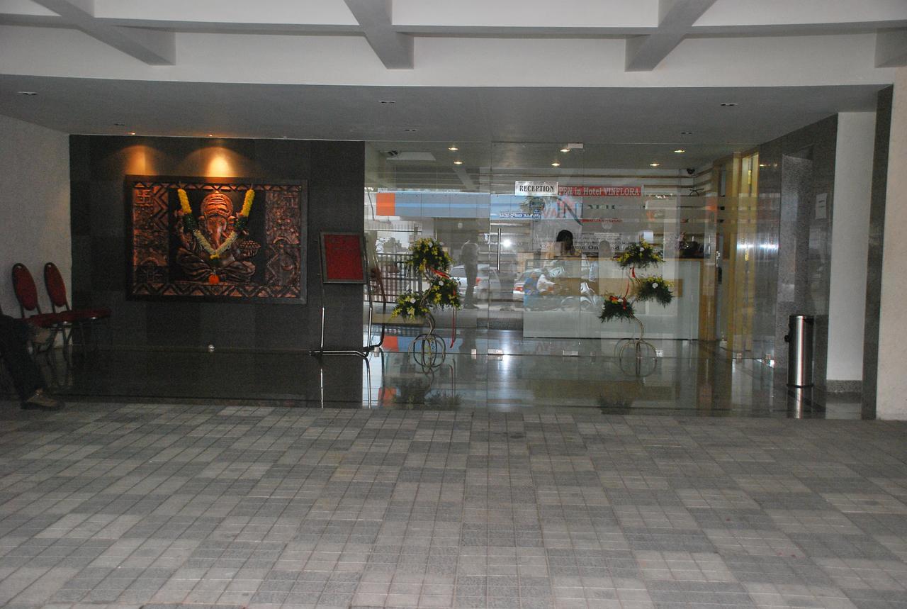 Oriva Vinflora Residency - Nr Lv Prasad Hospital, Banjara Hills Hotel Haiderabad Buitenkant foto